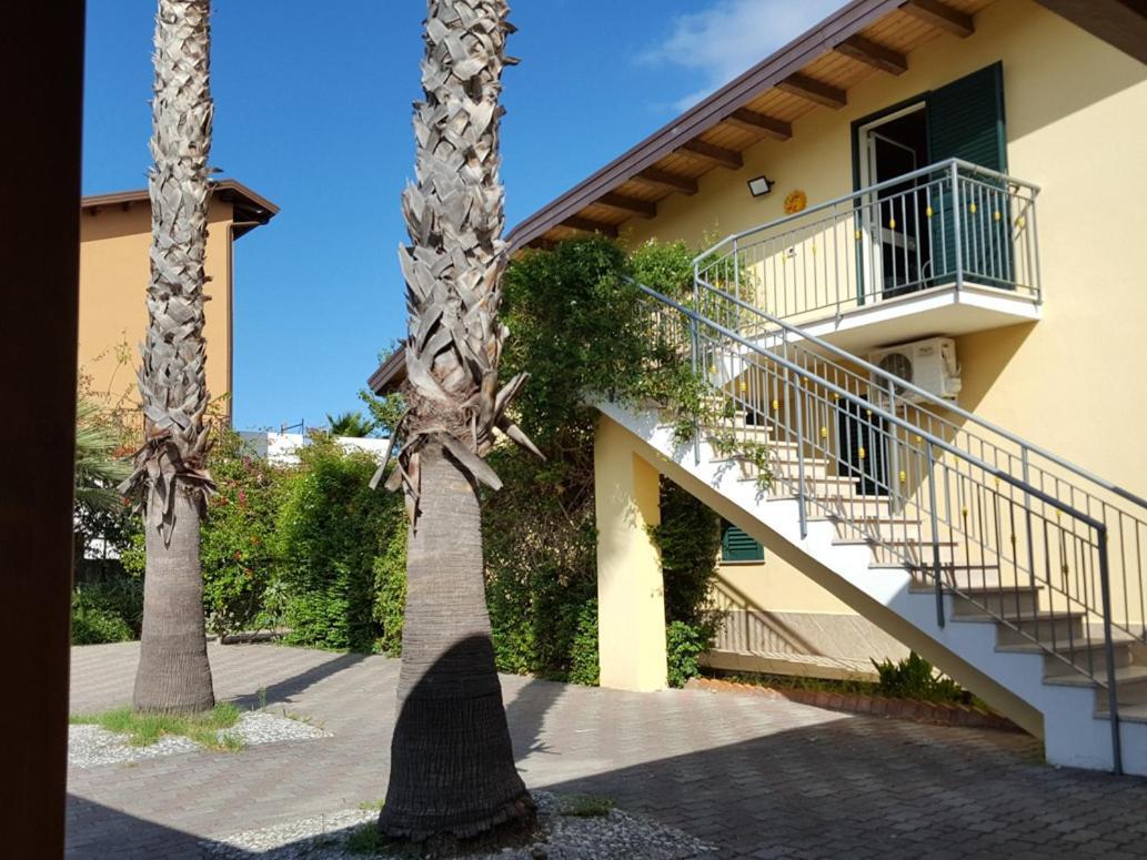 Villa Gabriella Patti Eksteriør billede